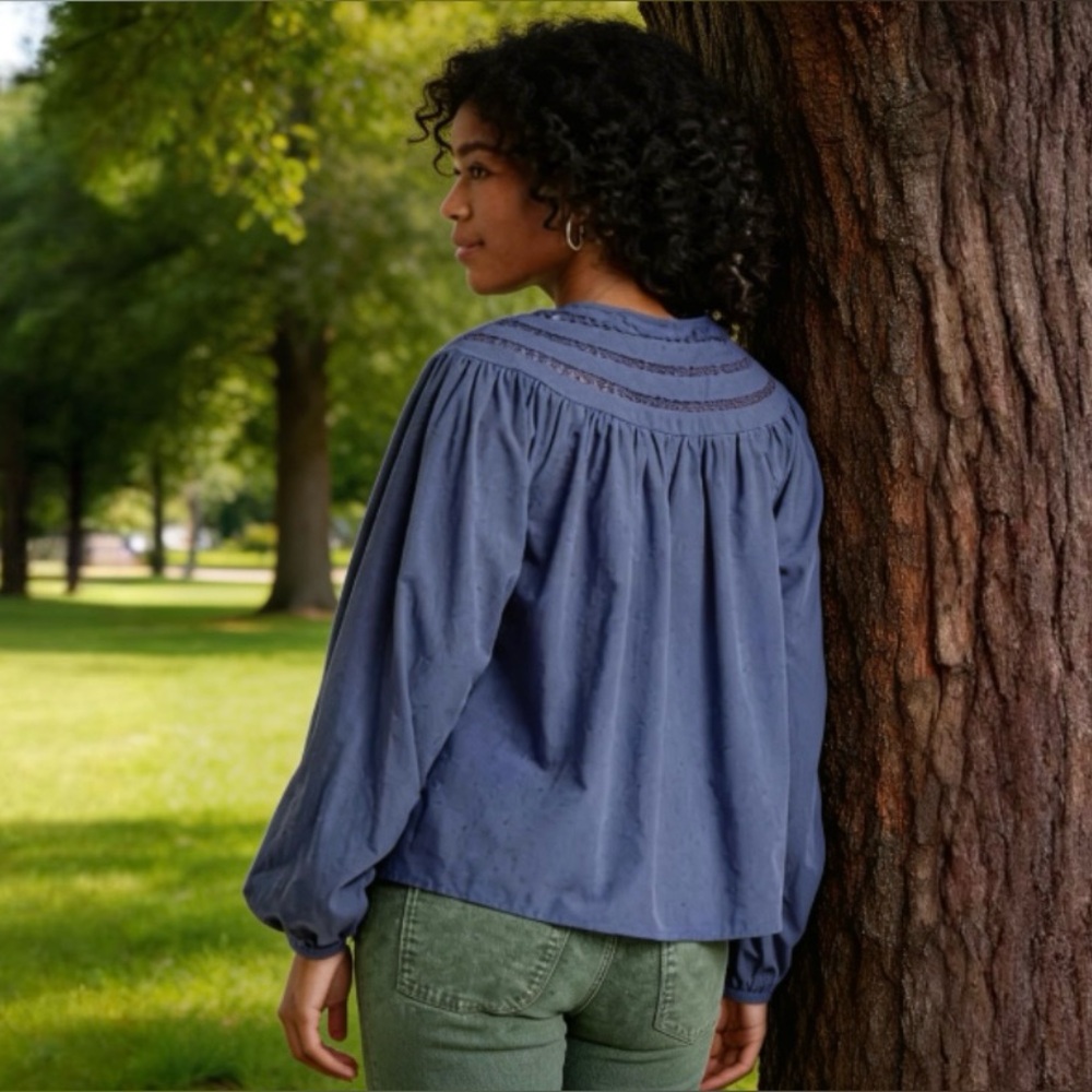 Universal Thread Blue Balloon Long Sleeve Blouse 
Size XS - Picture 2 of 5